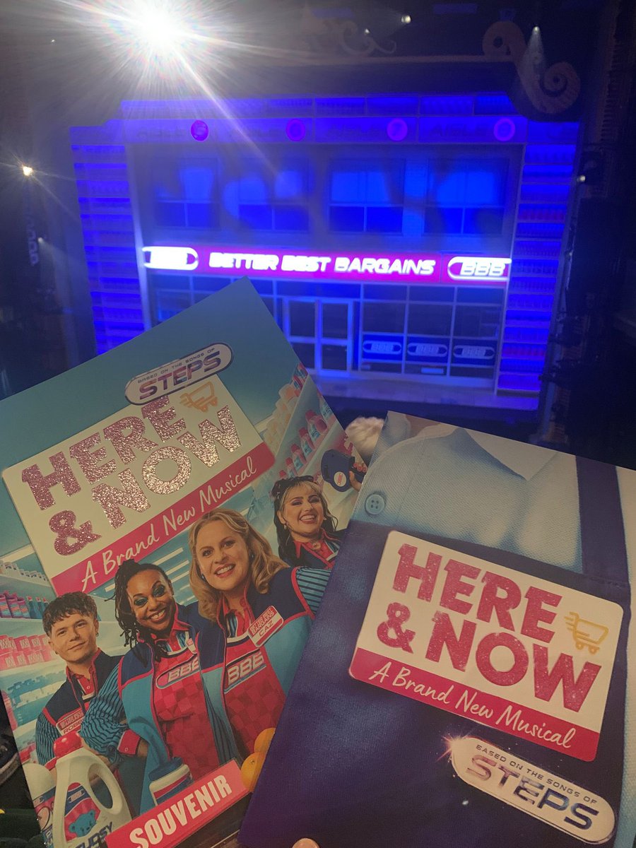 🎭Curtain Call Reviews🎭 tweet media