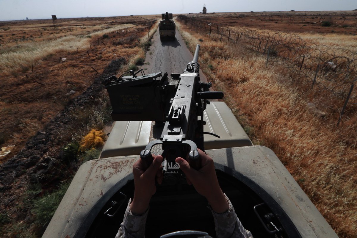 علق مصدر مطلع على ما يتم تداوله في بعض وسائل الإعلام حول اجتياز جنود إسرائيليين للحدود الأردنية.

وقال المصدر إن هذا الحدث الأمني الحدودي وقع في 27 آب الماضي، إذ اجتاز 8 جنود الحدود الأردنية لمسافة قصيرة مما اضطر قوات حرس الحدود الأردنية بموجبها إلى توقيفهم جميعاً.
وأشار المصدر