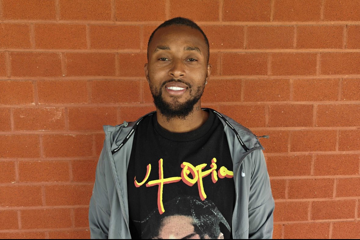 De reden van de afwezigheid van Samuel Bastien is schokkend. De middenvelder liep een beroerte op wat hem bijna fataal werd.

Blij dat je terug bent, Samuel!

#WelcomeBackSamuel
[De Limburger]