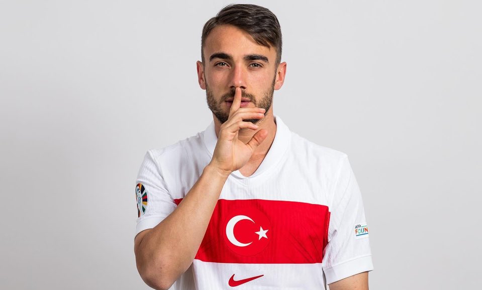 Yunus Akgün: "Yazılanlar, çizilenler, söylenenler inanın hiç umrumda olmuyor. Ben neysem o'yum. İlk gün Florya'nın kapısından içeri giren Yunus'um!"