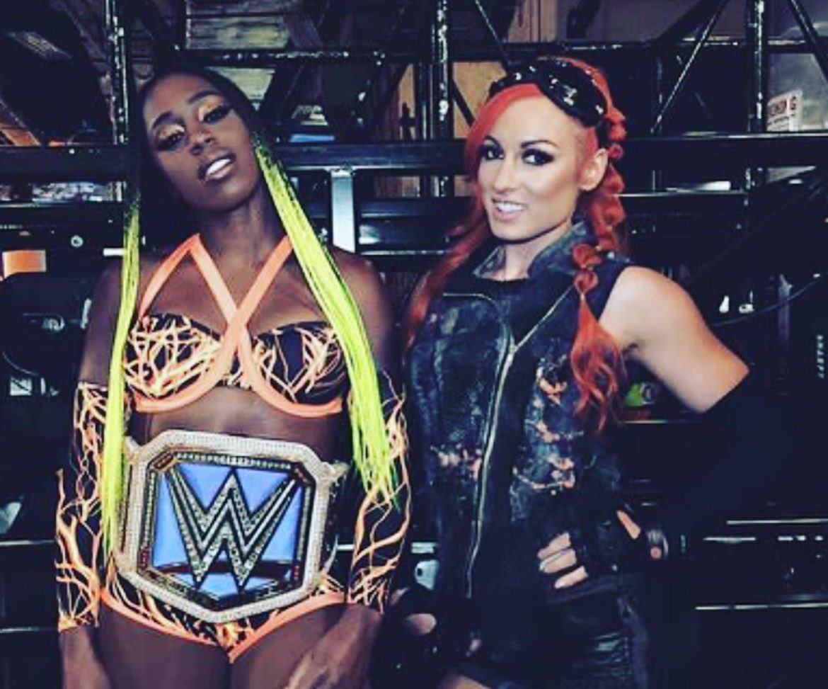 oblivyrhode's tweet photo. sistersβ€οΈβπ₯β€οΈβπ₯. #glowfire @BeckyLynchWWE @TheTrinity_Fatu https://t.co/quzUTRoSgq