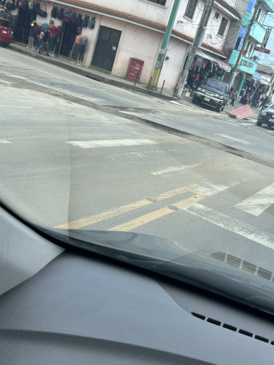 Andreaaapaa's tweet image. Otra mega obra a medias de nuestro súper alcalde JF