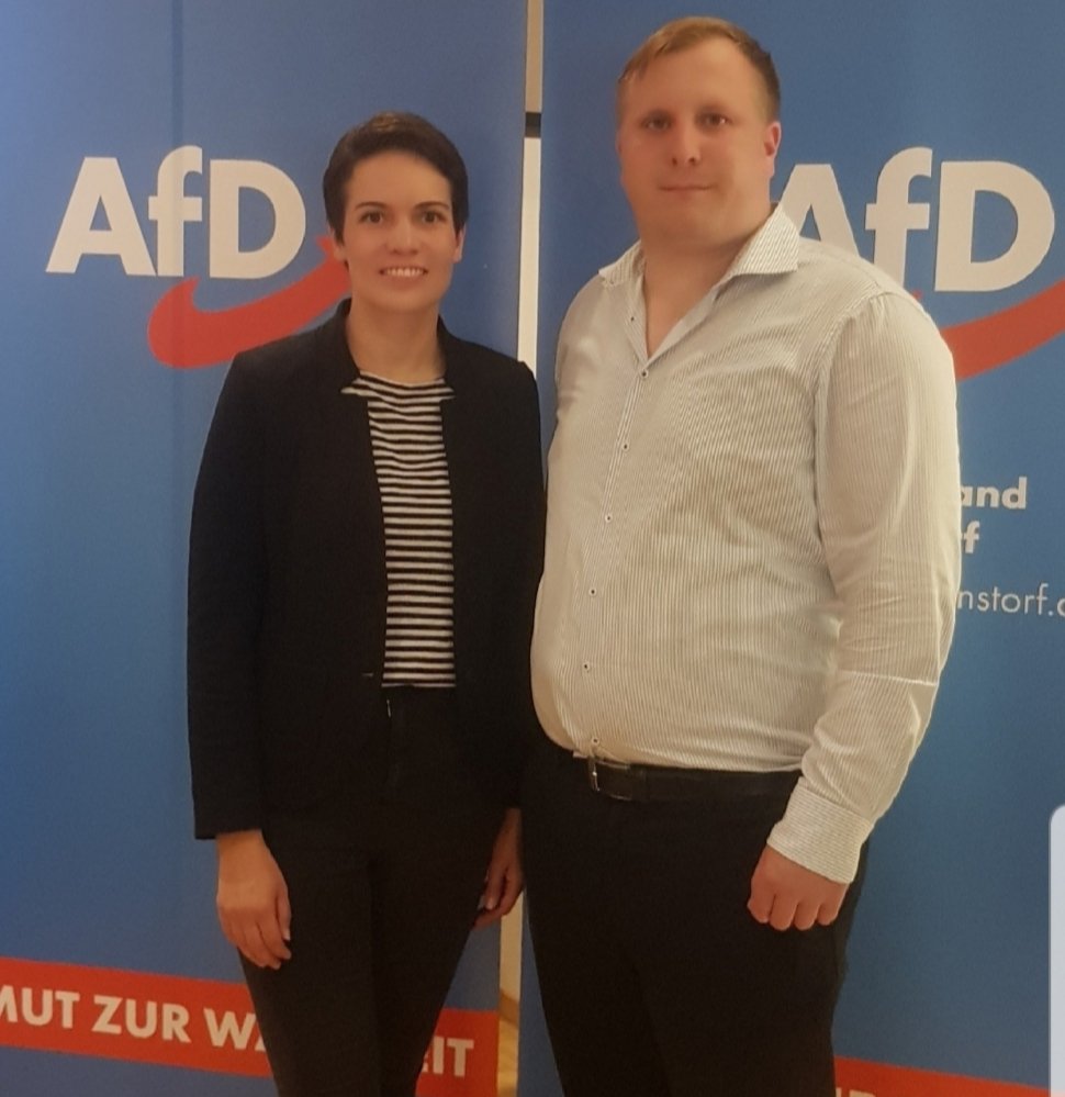 ++Die neue Stammtisch-Saison hat begonnen! ++
Am vergangenen Donnerstag, den 28.08.25, startete der Stadtverband der AfD-Wunstorf nach einer längeren Sommerpause in die neue Stammtisch-Saison. Den Auftakt als Gastrednet machte  Jens-Christoph Brockmann, stellvertretender