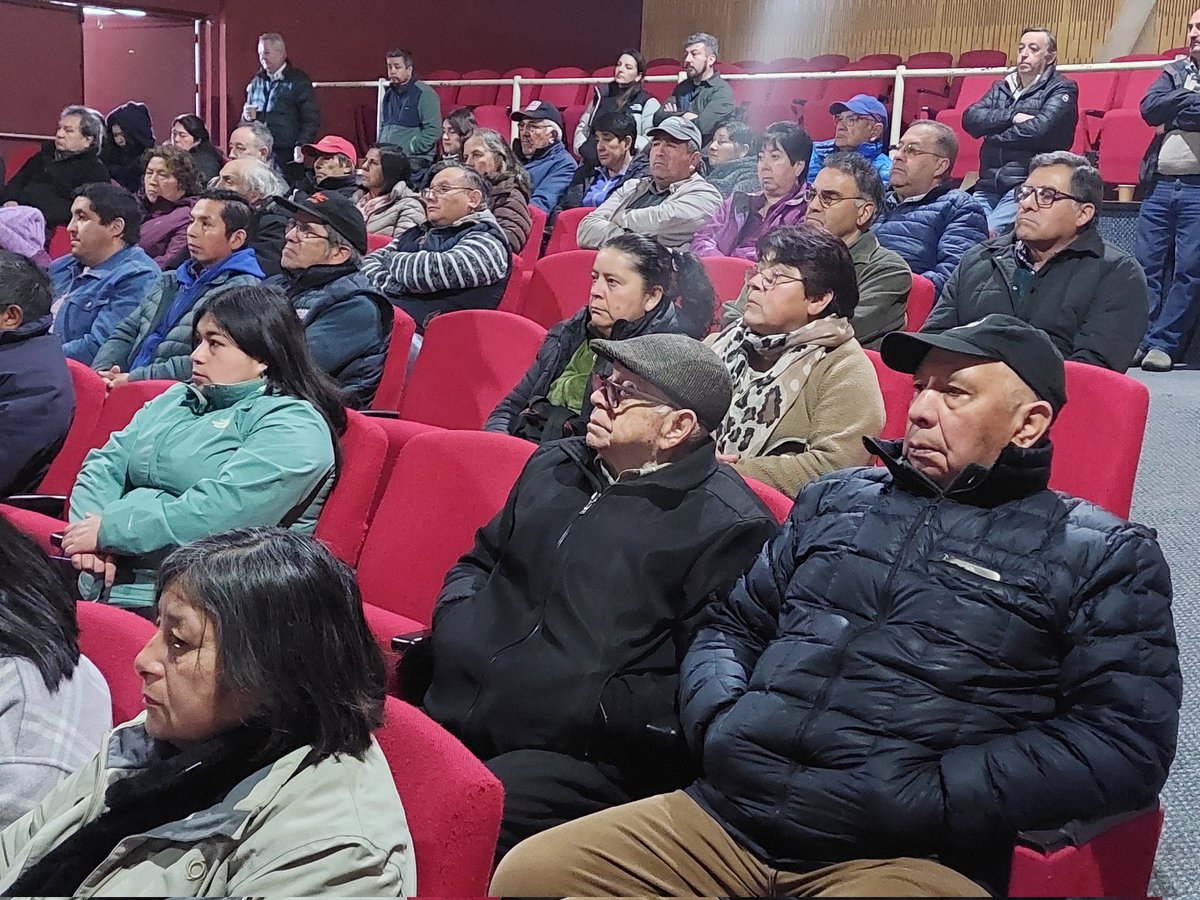 Delegación Presidencial Provincial del Ranco (@dppranco) on Twitter photo 💧🌦👩🏻🌾 Para dialogar con comunidades rurales #RíoBueno, respecto de la equidad hídrica en el mundo rural y las oportunidades productivas y de bienestar, el <a href="/DPPRanco/">Delegación Presidencial Provincial del Ranco</a> (s) Juan Guerra Hollstein, encabezó encuentro con agricultores y autoridades revisando los planes de <a href="/INDAPLosRios/">INDAP Los Ríos</a> 💧🌦👩🏻🌾 Para dialogar con comunidades rurales #RíoBueno, respecto de la equidad hídrica en el mundo rural y las oportunidades productivas y de bienestar, el <a href="/DPPRanco/">Delegación Presidencial Provincial del Ranco</a> (s) Juan Guerra Hollstein, encabezó encuentro con agricultores y autoridades revisando los planes de <a href="/INDAPLosRios/">INDAP Los Ríos</a>
