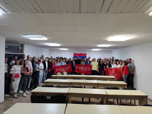 msdsrpska's tweet photo. Сви градски и општински одбори Младих социјалдемократа једногласно су усвојили Декларацију о подршци предсједнику Милораду Додику.

Сложно и јединствено уз предсједника @MiloradDodik! https://t.co/DBgBaxF1DG