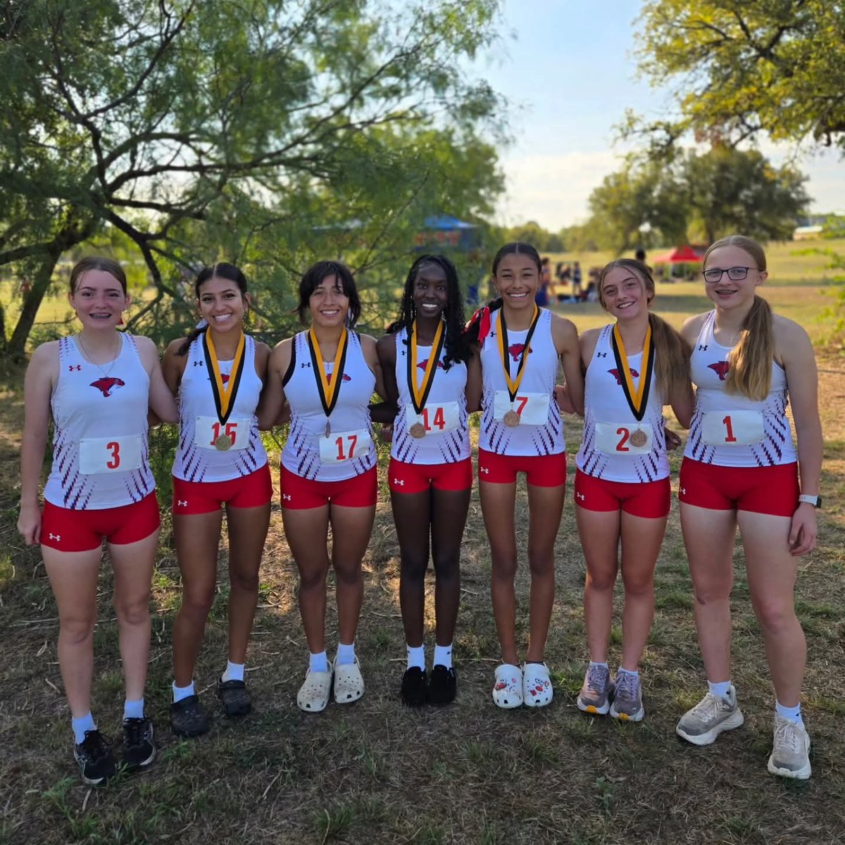 CHS XC & TF tweet media