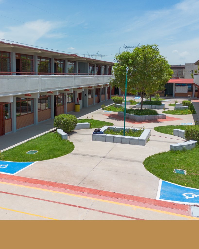 juliomenchaca_'s tweet photo. Fortalecemos el aprendizaje de las y los estudiantes con espacios dignos que favorecen su desarrollo educativo. 🏫

#ALaMitadDelCamino transformamos la manera de aprender, conoce más en https://t.co/80kfWnv3QO.

#3erInformeHidalgo https://t.co/qrmvVSjIFr