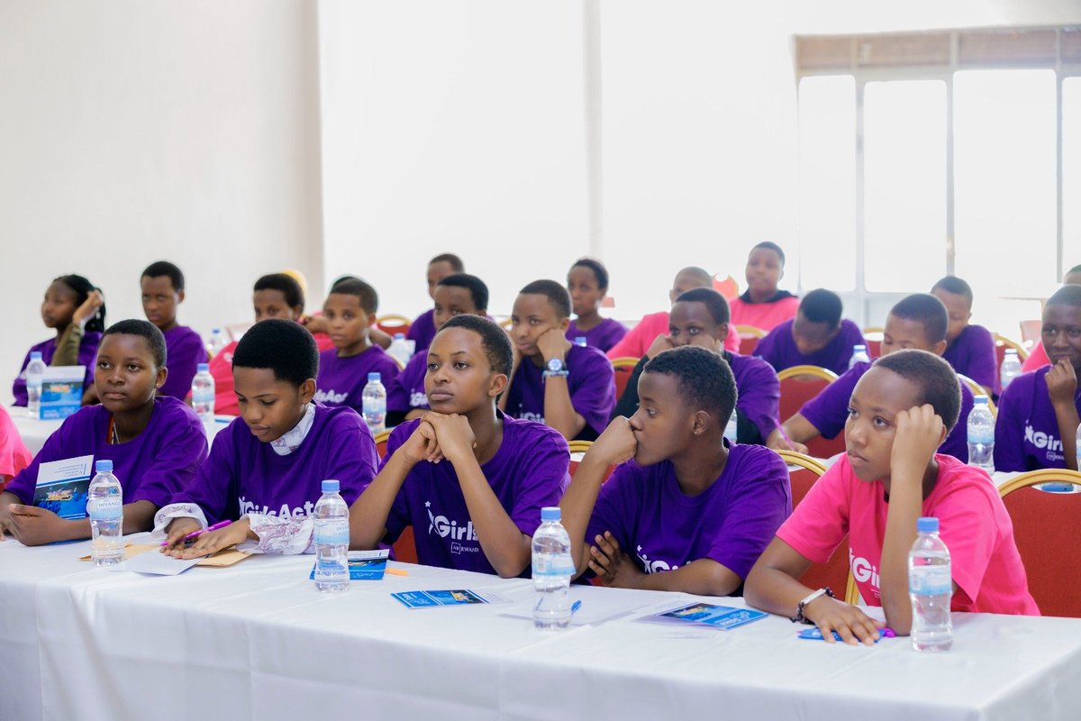 Today's Girls Act sponsored student-parent review meeting reminded us that success is a shared journey. We reflected on past achievements, highlighted parents' role in adolescent growth, and encouraged open, supportive communication at home.