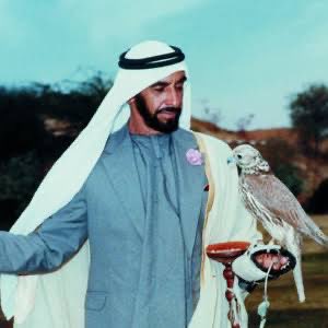 4vxpii's tweet photo. حتى العجوز الي ورى شط بغداد 
سمّت على شيب الفلاحي ولدها 

تبغيه يطلع مثل زايد ولا فاد 
ولا كل من هاز الطويله صعدها https://t.co/ZE8mfZb1NY