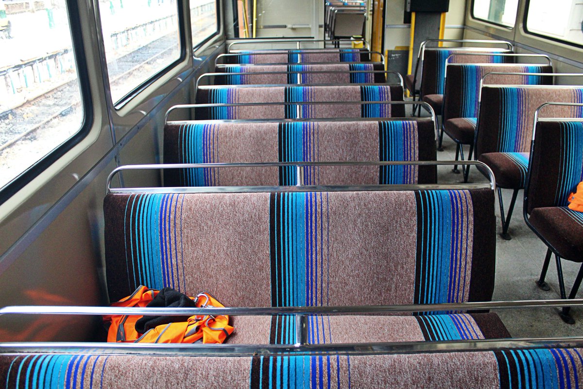 jamie_spilsbury's tweet image. A great surprise at Chester today, preserved #BritishRail #Class142 #Pacer No. 142003 in its restored 1980s “Jaffa Cake” livery! While on test for @LocoServicesGrp. Even sat in the cab. A slight engine problem delayed its return to Crewe, but the crew soon fixed it. Made my day!