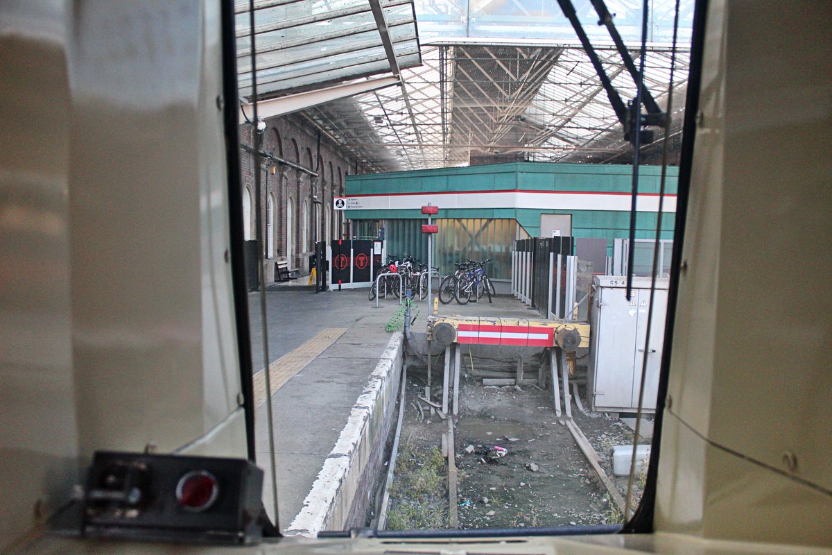 jamie_spilsbury's tweet image. A great surprise at Chester today, preserved #BritishRail #Class142 #Pacer No. 142003 in its restored 1980s “Jaffa Cake” livery! While on test for @LocoServicesGrp. Even sat in the cab. A slight engine problem delayed its return to Crewe, but the crew soon fixed it. Made my day!