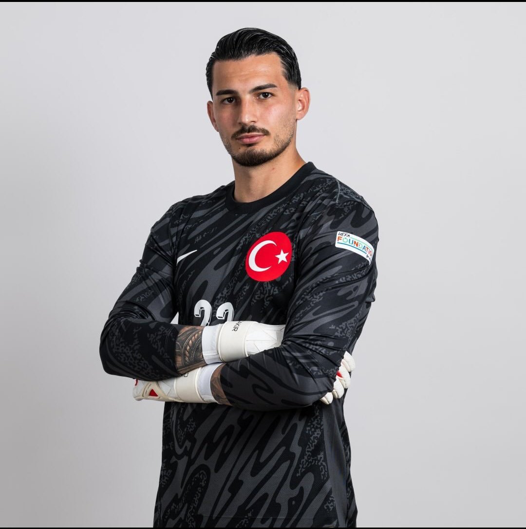 <a href="/cakirugurcan96/">Uğurcan Çakır</a>  KEDİ, UZANAMADIĞI CİĞERE MINDAR DERMİŞ ÜLKENİN EN İYİ KALECİSİ O Bizim Kalecimiz ❤💛💪💪 #uğurcancakır #millitakim