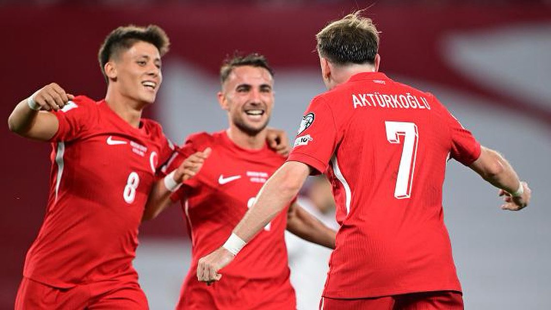 🇹🇷⚽️ Tiflis’te zafer!
A Millî Takımımız, 2026 FIFA Dünya Kupası Avrupa Elemeleri E Grubu ilk maçında Gürcistan’ı 3-2 mağlup ederek 3 puanı hanesine yazdırdı. 

Tebrikler #BizimÇocuklar 👏