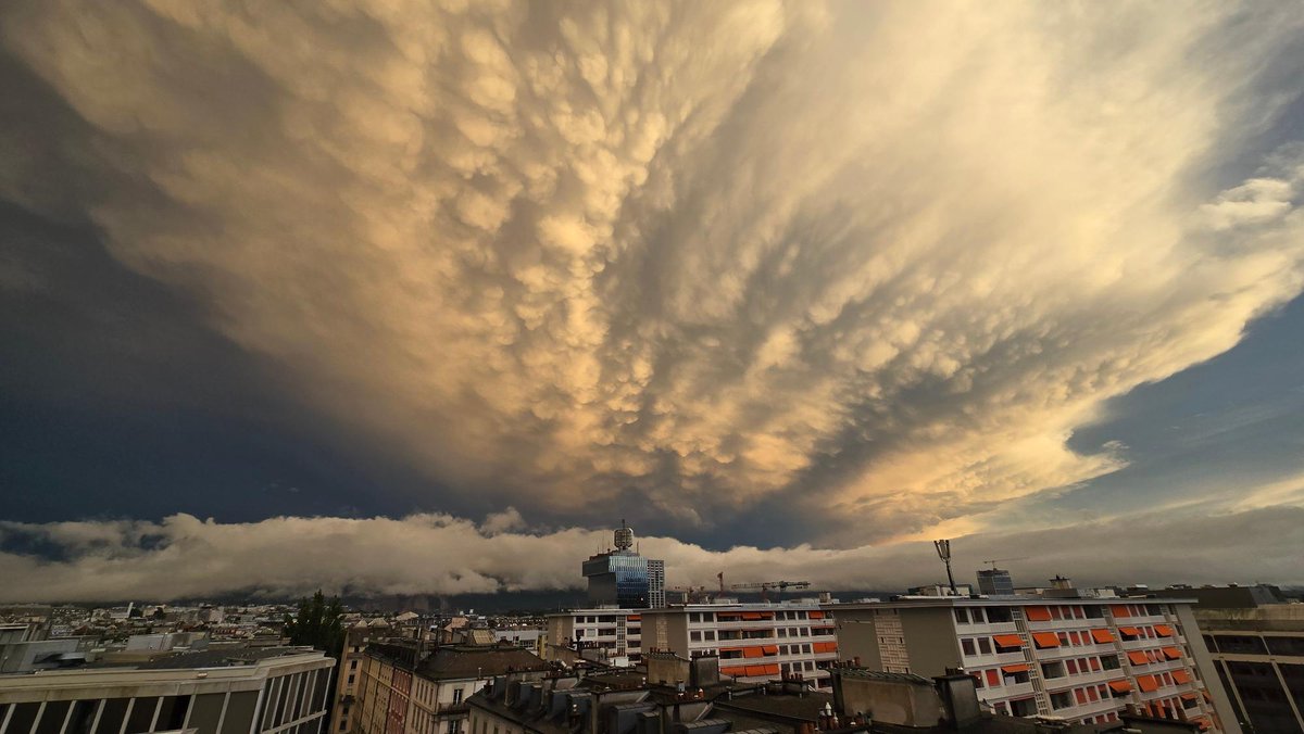 MeteoSchweiz tweet media