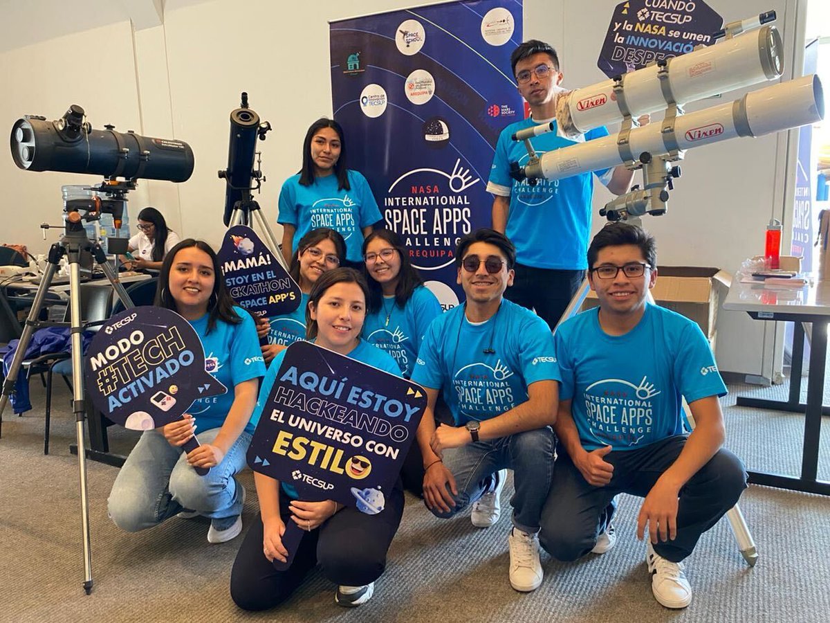 NASA_es's tweet image. ¿Y si la próxima gran idea fuera tuya?
Participa este 4 y 5 de octubre en el hackatón globalDesafío Space Apps, que organizamos junto con 14 agencias espaciales aliadas. Las fotos son de equipos ganadores... ¡el siguiente podría ser el tuyo!
Regístrate: bit.ly/44n6QXY