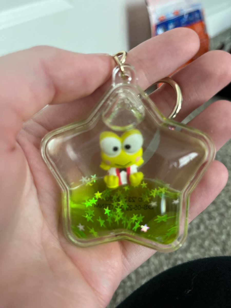 kayheyday's tweet photo. look how fuckinf cute this shit is bro omg best gift ever https://t.co/w3ypqTIn62