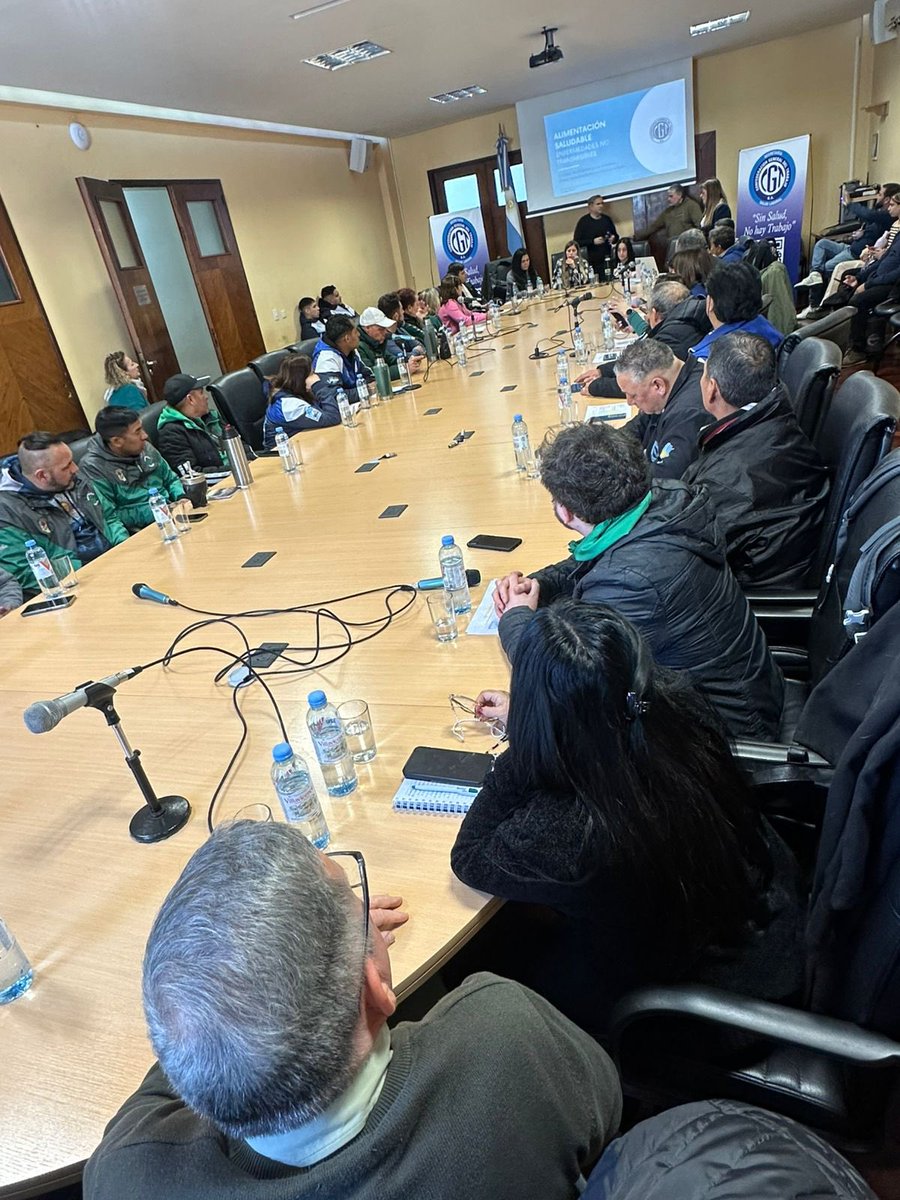 Taller de Alimentación Saludable en la CGT ✨
Hoy nos reunimos en CGT para compartir el taller de alimentación saludable, un espacio de formación, reflexión y conciencia sobre la importancia de cuidarnos entre compañeras y compañeros.

instagram.com/p/DOMOR4HDyDU/…