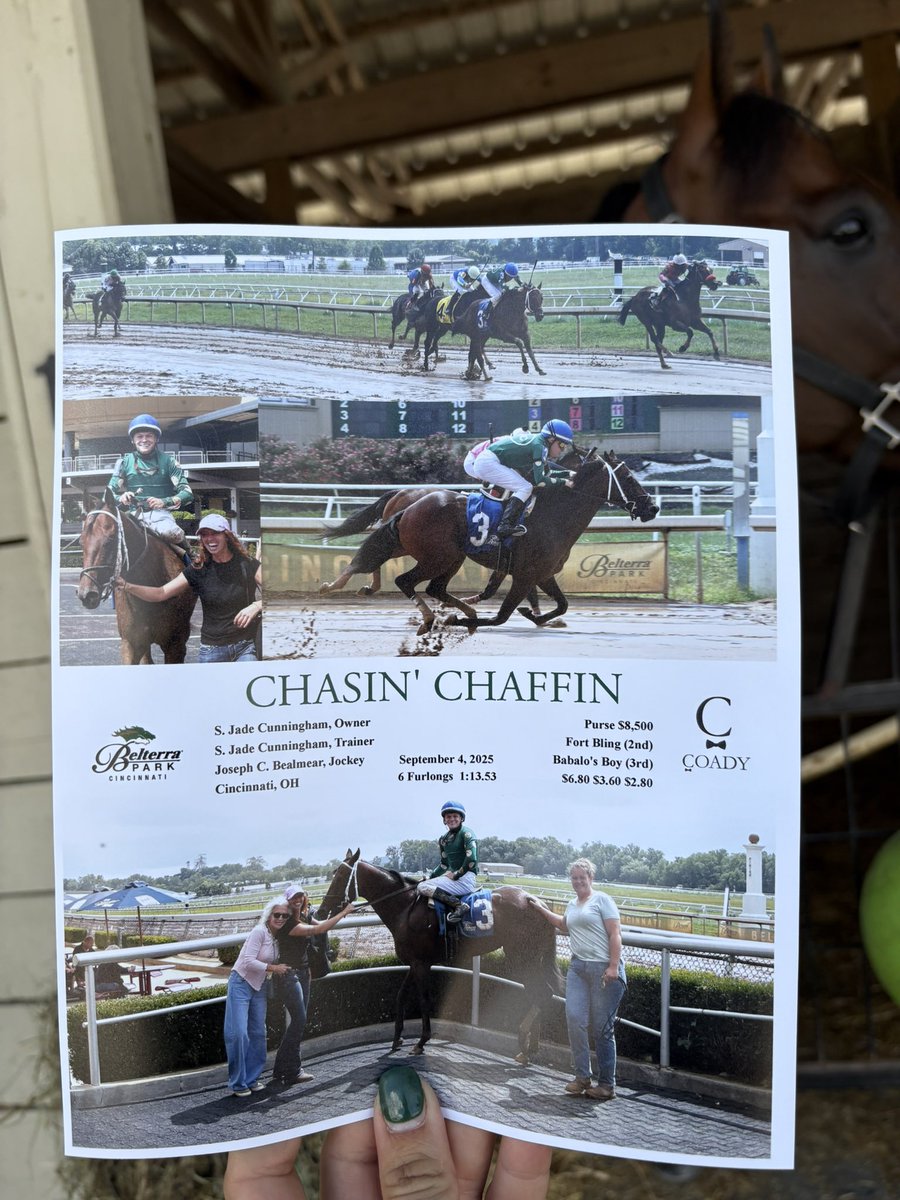 Family horse finally got the W.
Congratulations Chaffin 💚🤍