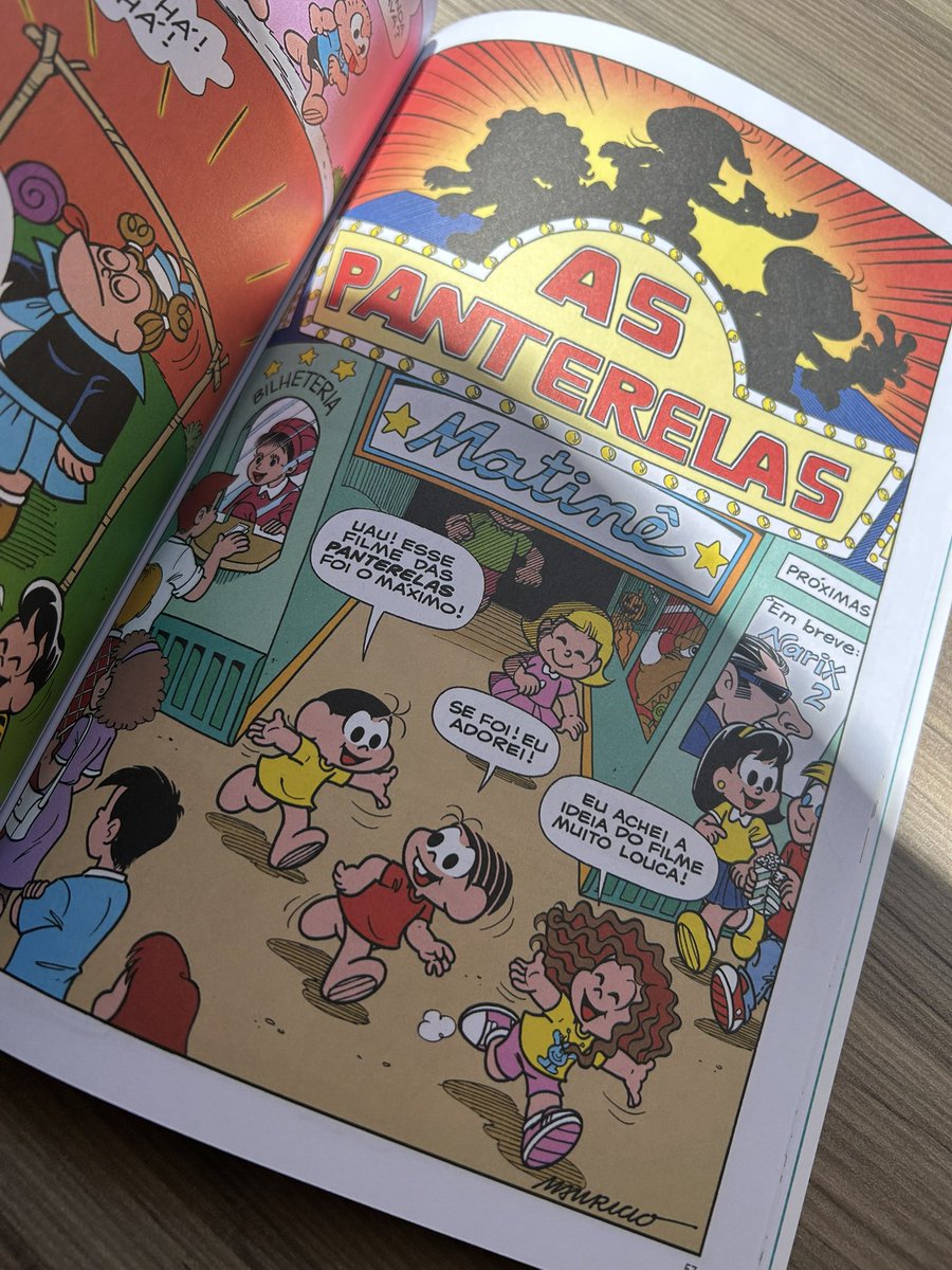 Vocês tão sabendo disso? A panini está relançando as edições da turminha clássica que tem conexão com a super saga do fim do mundo. Essas edições vão ser lançadas todo mês, com 90 páginas. 

A primeira trás histórias com as meninas do bairro das pitangueiras, panterelas e mais!