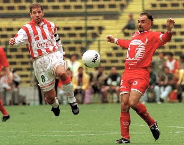 Necaxa vs Toros Neza, un partido de culto en los 90’s ⚡️🐂