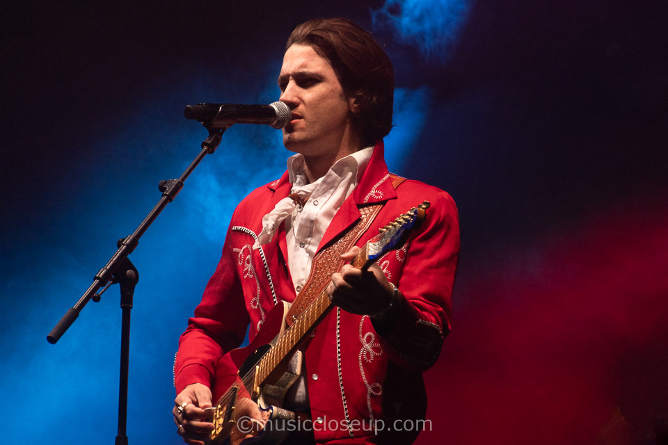 Relive The Long Road Festival through our epic review covering 50 country &amp; Americana performances with over 200 photos (including LOTS of dogs in cowboy hats!): musiccloseup.com/the-long-road-… 
#LongRoad #longread #musicfestival #dogs