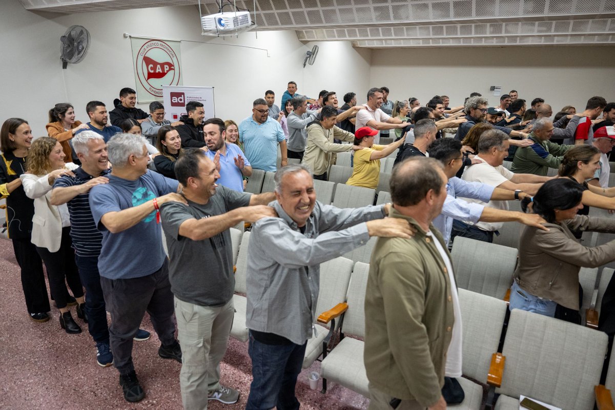 gestionydeporte's tweet image. 📚🤝GESTION y DEPORTE | Capítulo ROSARIO 👉gestionydeporte.com/capitulo-rosar… Organizada junto al Club Atlético Provincial 🙌GRACIAS! #JimenaPereyra #GermanBernhardt @estiload #MembresiaProfesionalAD🎯#gestiondeportiva #Visibilidad #Capacitacion #Relacionamiento #Oportunidades #Desde2007