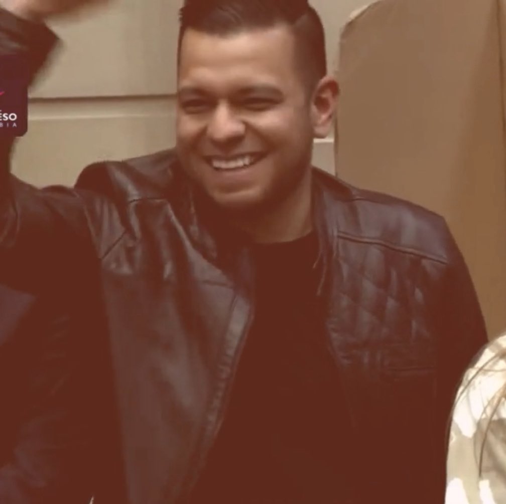 juanfe_sr's tweet image. Esta es la cara de alguien que sabe que ganó “el amigo” para que le repartan mermelada de lo lindo. Independiente del pésimo trabajo del señor Camargo. Qué grande eres @JotaPeHernandez