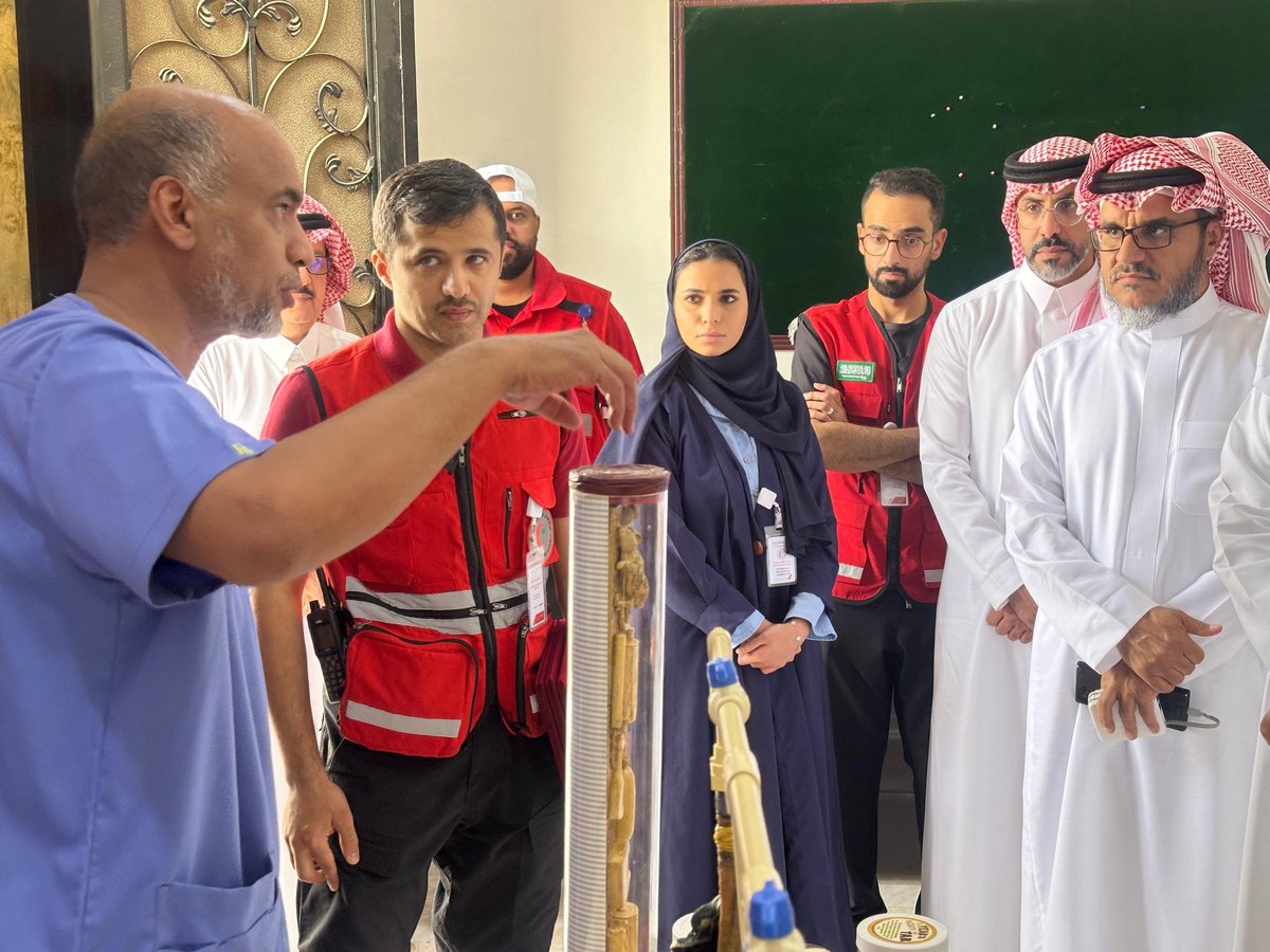baha_aflaj's tweet photo. الجمعية الخيرية لمكافحة التدخين “بهاء” تقيم معرضًا توعويًا عن أضرار التدخين في مقر الهلال الأحمر السعودي بالأفلاج، بحضور نائب رئيس هيئة الهلال الأحمر السعودي د. فهد بن صالح الحجاج، بهدف رفع الوعي الصحي وتعزيز الوقاية من التدخين.
#مكافحة_التدخين #الهلال_الأحمر #الأفلاج https://t.co/PVnfjAvfa5