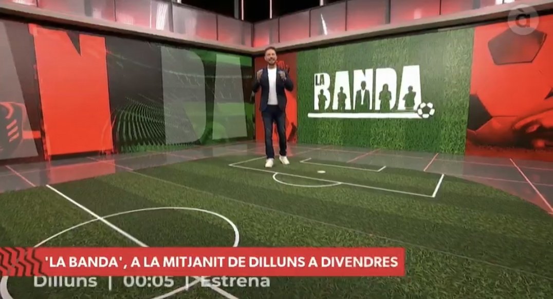 🥰MOLT FELIÇ

Molt content de començar este dilluns LA BANDA el nou programa 📺 nocturn de futbol en <a href="/apunt_media/">À Punt</a> amb una tertúlia de futbol, divertida, entretinguda i on intentarem passar-ho bé pegant rajes. 

Damunt incorporant un fitxatge de luxe com <a href="/santicanizares/">SANTIAGO CAÑIZARES</a> 

Ja voreu