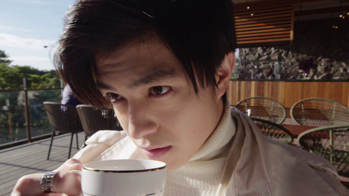 malataros's tweet image. i want to know what his problem is and why he has all these random percentages going on in his head. he can't be real