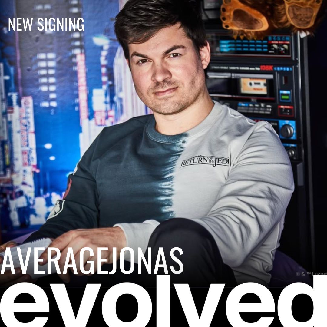Evolved tweet media