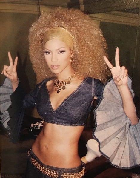ohbeehive420's tweet photo. To the GREATEST TO EVER DO IT! A very HAPPY 44th Birthday!!! 🎉 BEYONCÉ! She has quite literally changed my (our) lives. It’s her ability to be able to always push further! I have never seen anything like it. Her work ethic is unmatched and I aspire to be like her everyday! 4 EVA https://t.co/ptP8mbnfcy