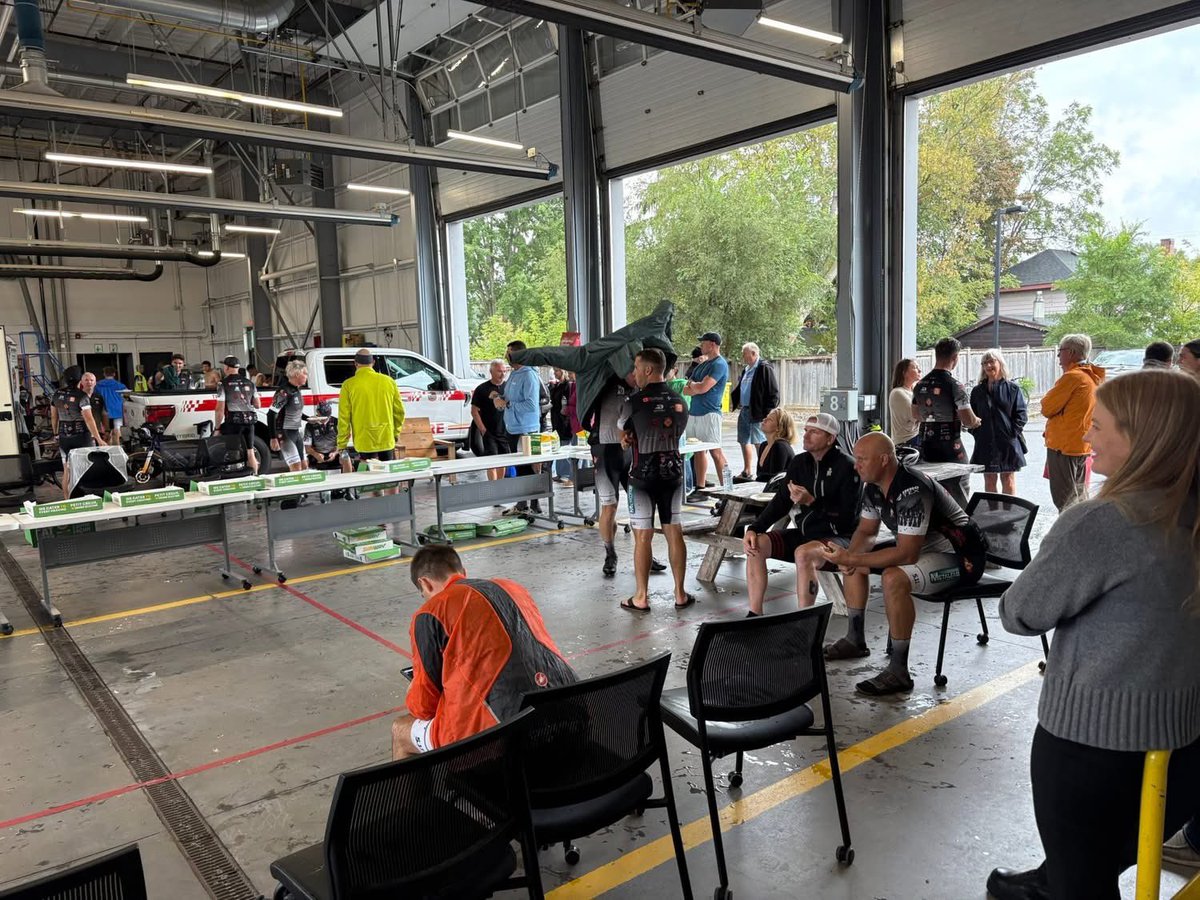 BPFFAlocal497's tweet image. Belleville Firefighters had the pleasure in hosting the bike riders from the Toronto Fire Celtic Society today for lunch. These riders are travelling from Toronto to Ottawa in support of the Canadian Fallen Firefighters Memorial Foundation!