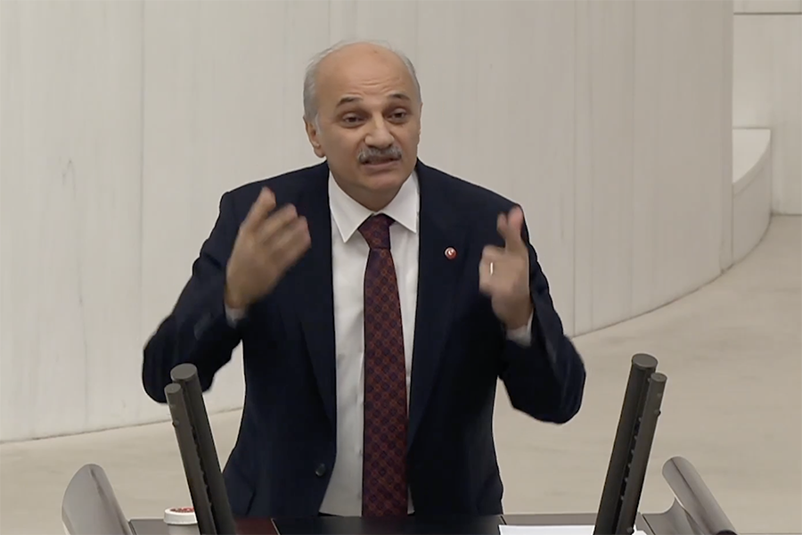 eternallawun's tweet photo. SP’li Birol Aydın, iktidara sordu: 

“9 yıl oldu; KHK mağduriyetleriyle ilgili ne zaman esaslı bir adım atacağız?”

#KanunHükmündeKıyım https://t.co/yNWBRPbAmZ