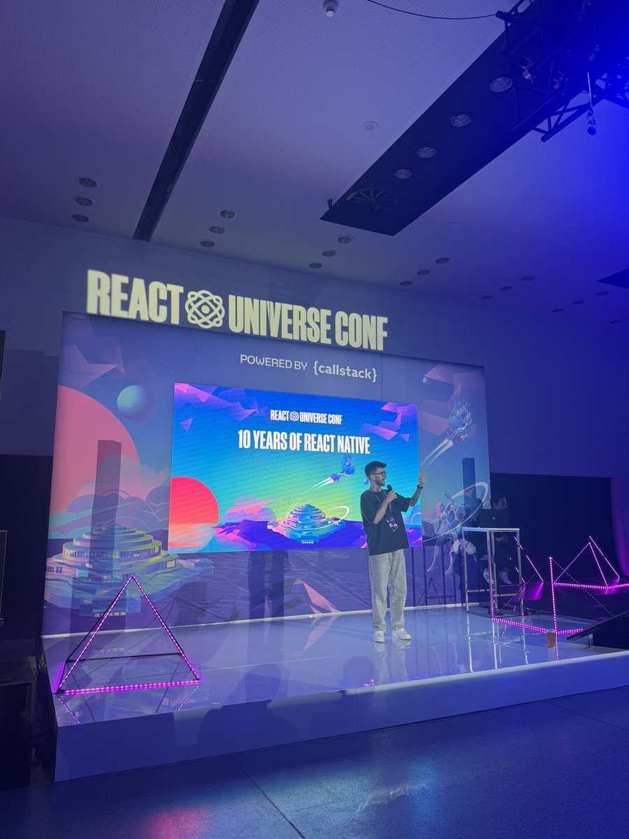 SzymonRybczak's tweet photo. happy birthday @reactnative!! https://t.co/WivI3U2LsP