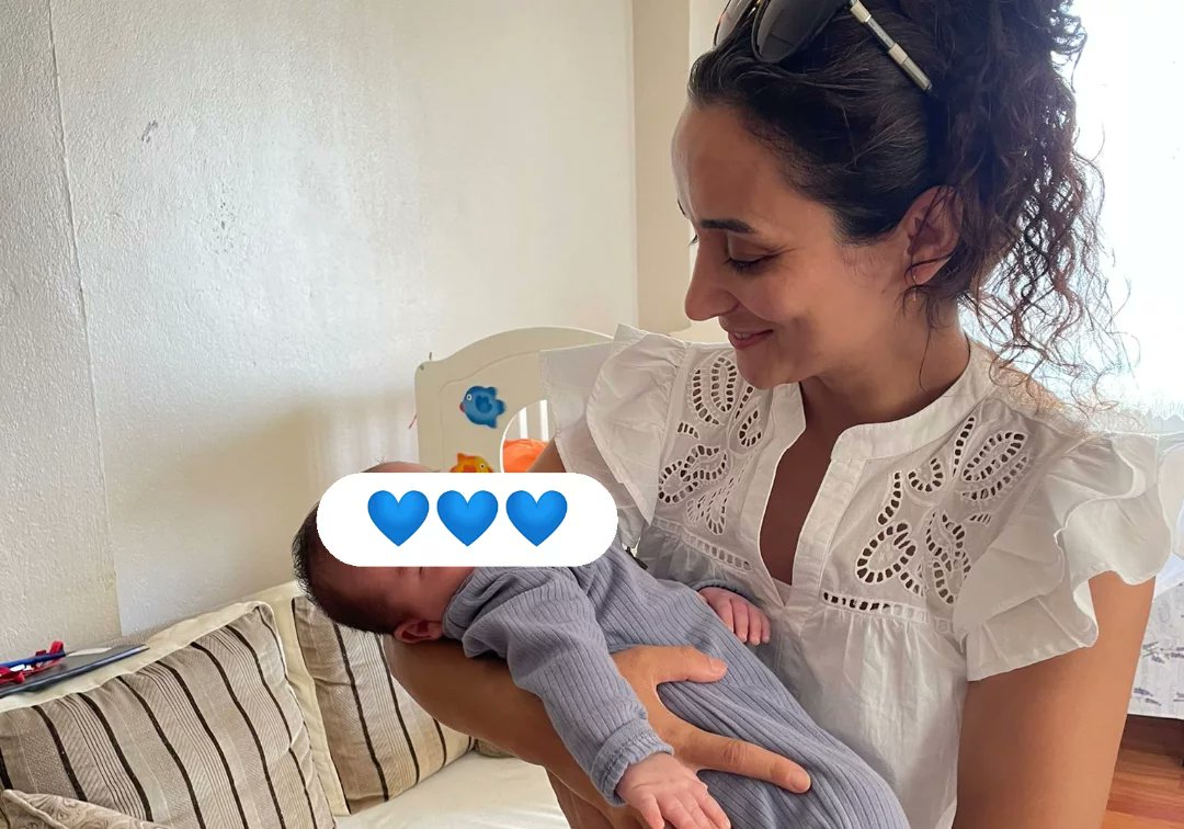 “Hayatın mucizesi: Yeni doğmuş bir bebeğin nefesi
Valimiz Sayın  Dr. Mustafa Özarslan 'ın eşi Reva Beray Özarslan Hanımefendi’nin himayesinde başlatılan "Hoş Geldin Bebek Projesi" kapsamında hane ziyaretleri devam ediyor.#aileyılı
<a href="/MahinurOzdemir/">Mahinur Özdemir Göktaş</a>
<a href="/tcailesosyal/">T.C. Aile ve Sosyal Hizmetler Bakanlığı</a>
<a href="/oasiszeki/">oasiszeki</a>