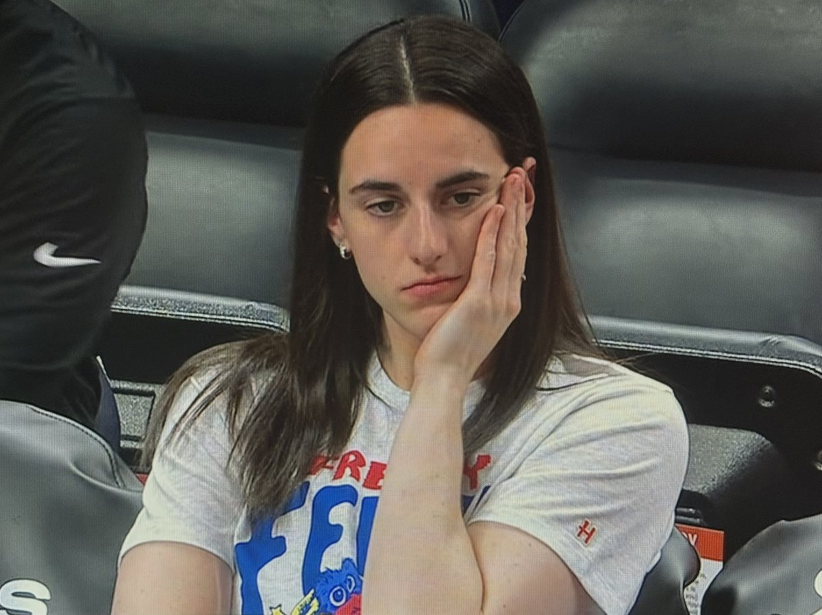 when you realize caitlin kept her promise to only have 2 techs this season but at what cost 💔💔💔