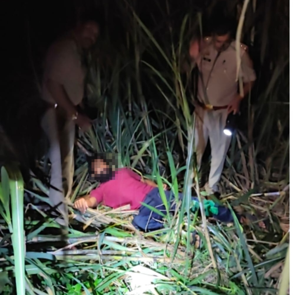 meerutpolice's tweet image. #MeerutPolice
 थाना खरखौदा पुलिस द्वारा अवैध असलहों की खरीद-फरोख्त करने वाला शातिर अभियुक्त पुलिस मुठभेड में घायल/गिरफ्तार, कब्जे से अवैध पिस्टल, तमंचा-कारतूस व मोटर साईकिल बरामद। #UPPolice  #crackdown