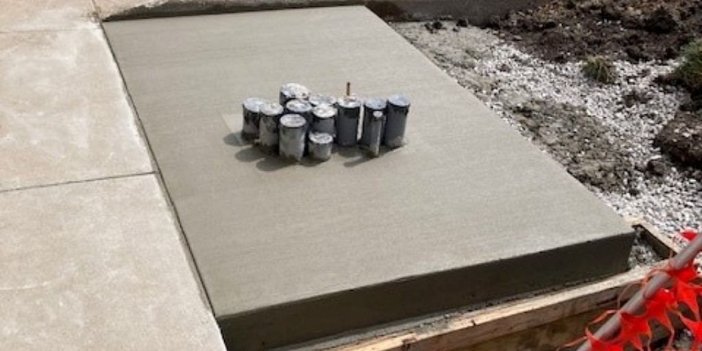 #ProjectSpotlight Powering Up in Ottawa, KS!

Our team is on-site at Rock Creek preparing for a new generator installation. Stay tuned as we move from prep to installation. #ElectricalContracting #PoweringTheFuture #GeneratorInstallation