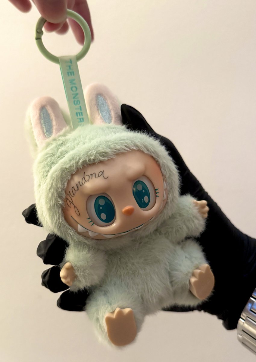 peter_devito's tweet image. My grandma has been asking me to get her a labubu for forever, so I finally got her one and had my friend @jakkichannn tattoo it. I’m gonna surprise her with it tomorrow😁