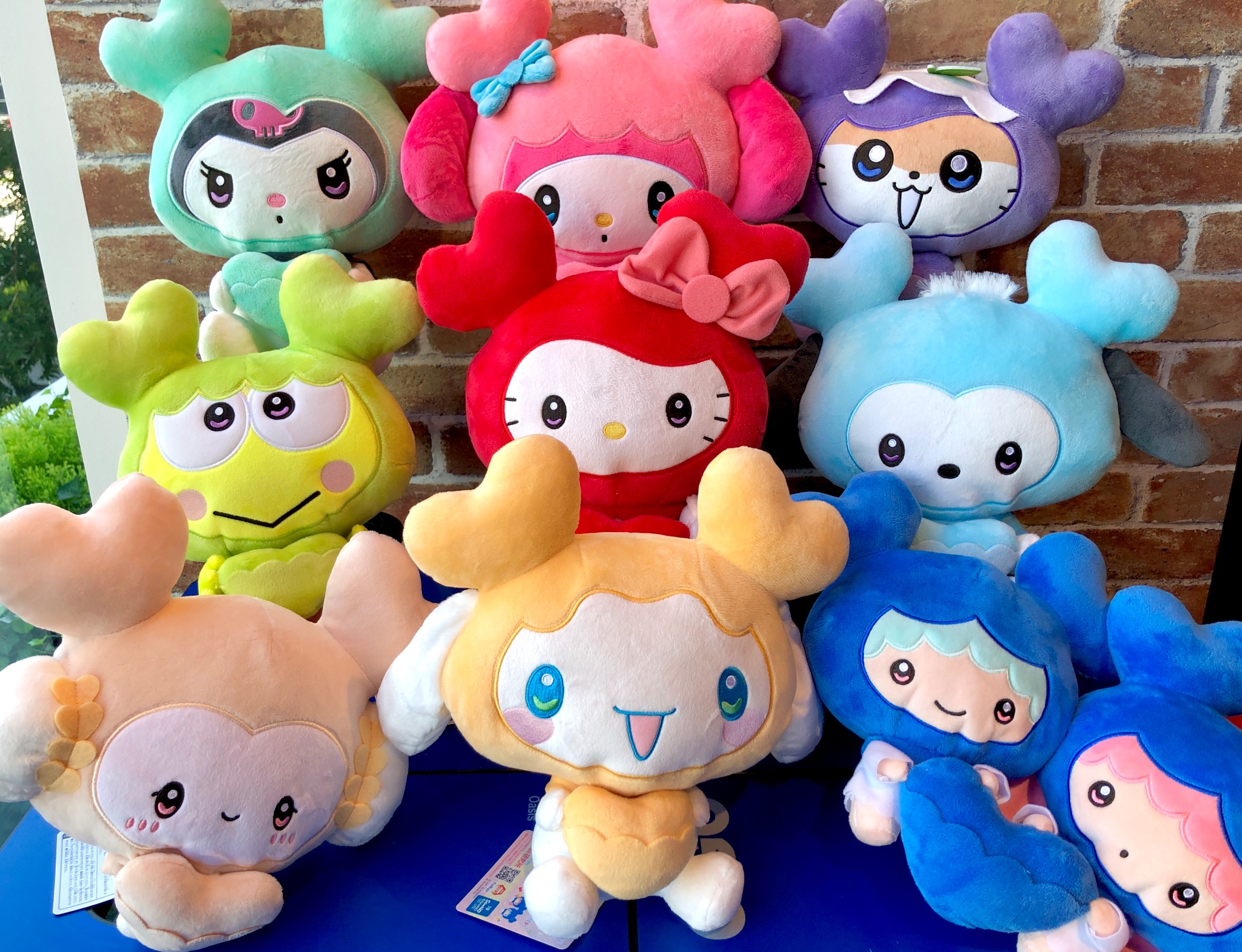 TWICE LOVELYS　サンリオ　ポケットBIGぬいぐるみ　2点セット TWICE LOVELYS サンリオ ポケットBIGぬいぐるみ 2点セット