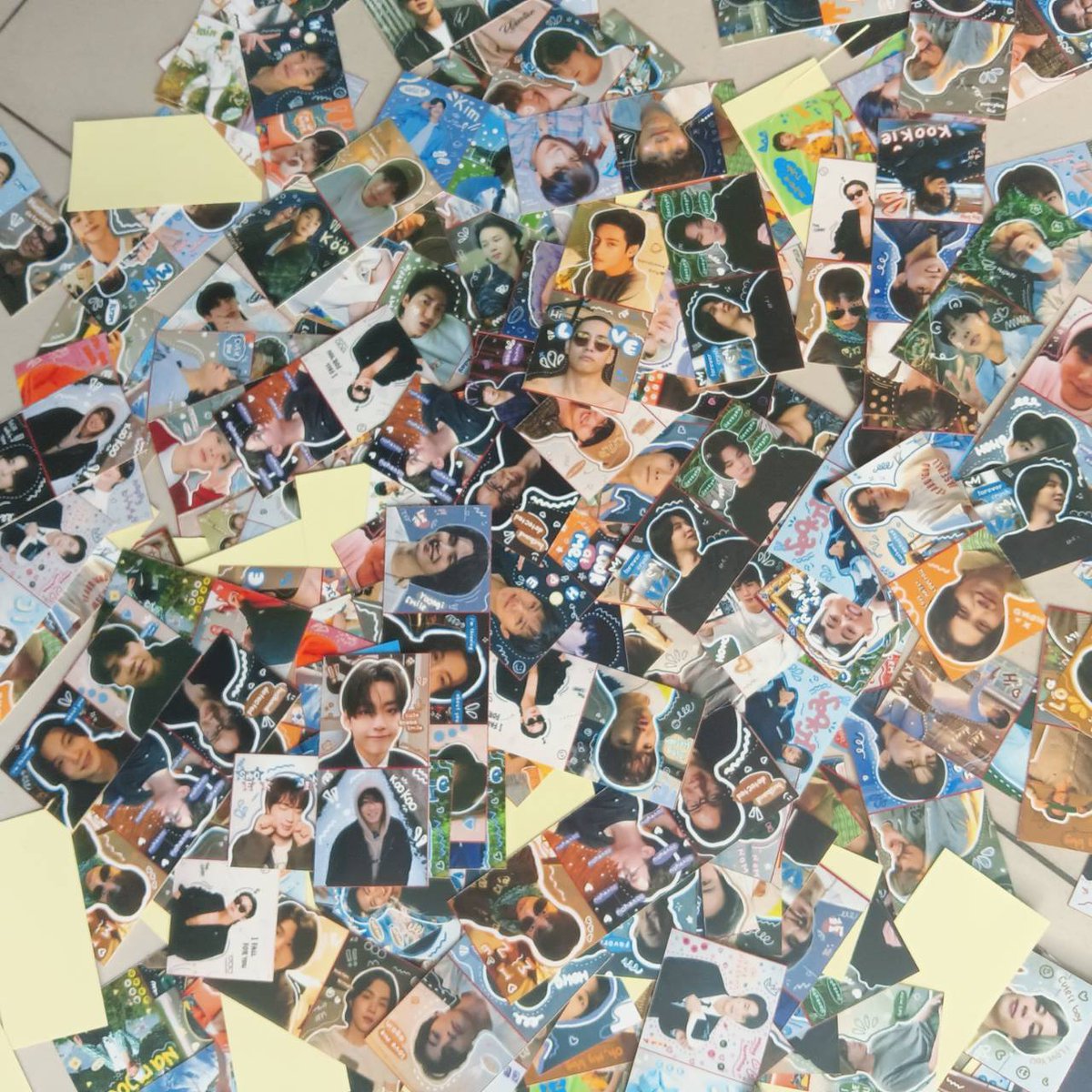 jobujaID's tweet photo. -retweet &amp; likes are appreciated

Ready Stock Sticker BTS ✨

Yang mau bisa langsung CO yaa, langsung kirim hari-H 💜✨

 ~ 𝐬𝐭𝐢𝐜𝐤𝐞𝐫 𝟖.𝟓𝟎𝟎/𝐩𝐚𝐜𝐤 𝐢𝐬𝐢 𝟓𝟎𝐩𝐜𝐬 ✰
https://t.co/rPNcRA8IVo https://t.co/NU3jj8WHVb