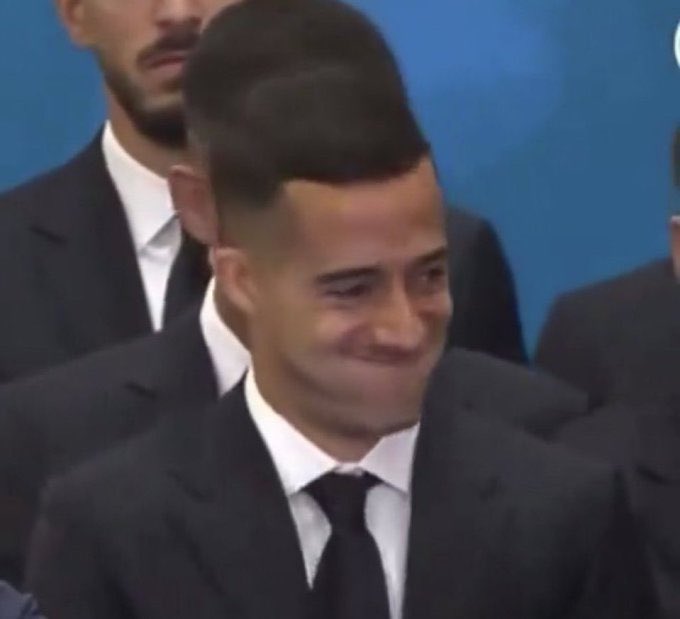 Mastantuono National team debut stinker infront of the whole Argentina nation.Future number 10 they said 🤣🤣