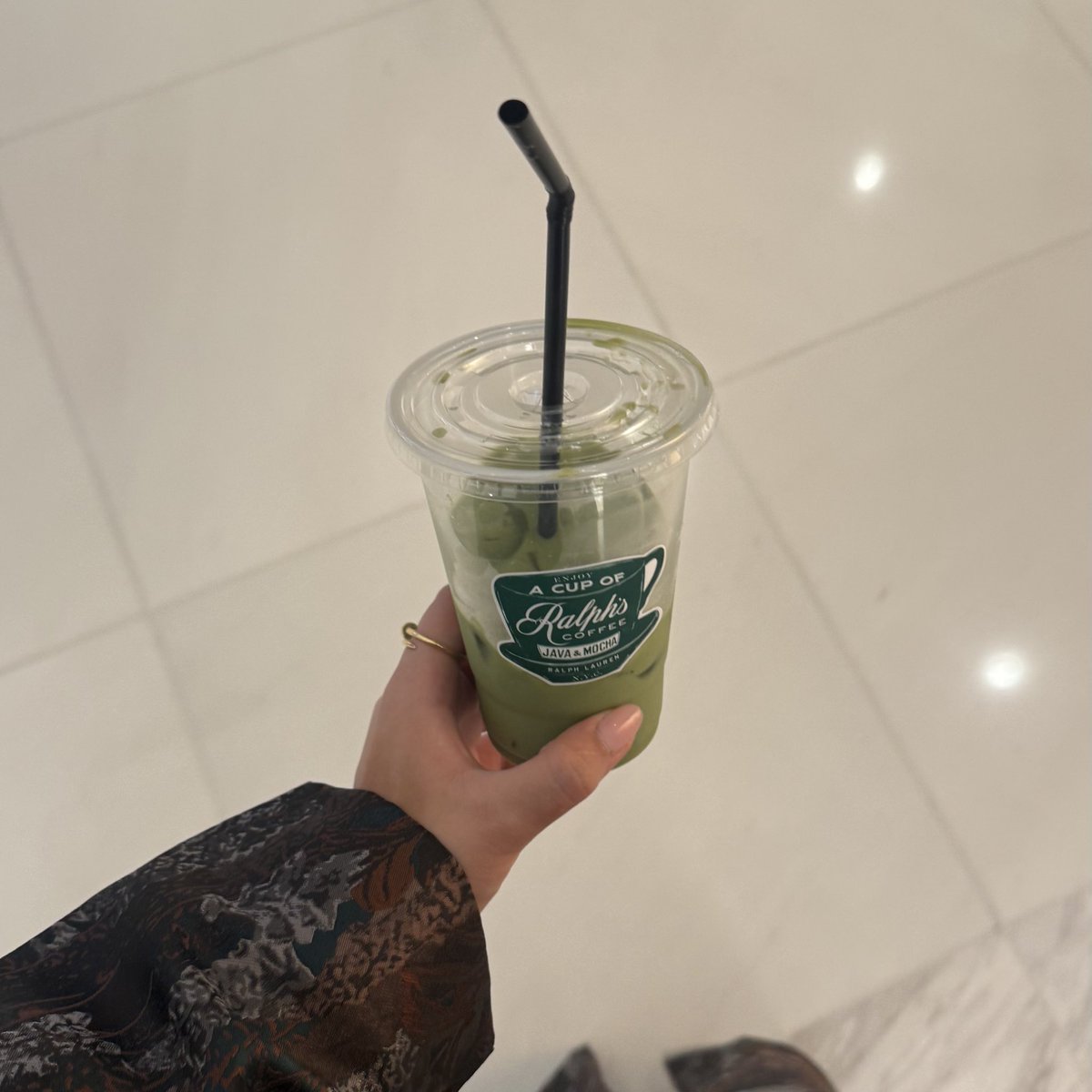 Thursdays with Shosho 🤍🎨🕯️