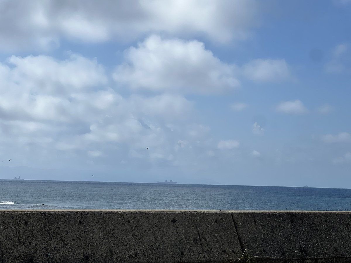 DAX_R1000's tweet photo. #津軽海峡 #護衛艦群? 日本のじゃないよね??��� #教えて軍事マニア https://t.co/jifIcYnkxH