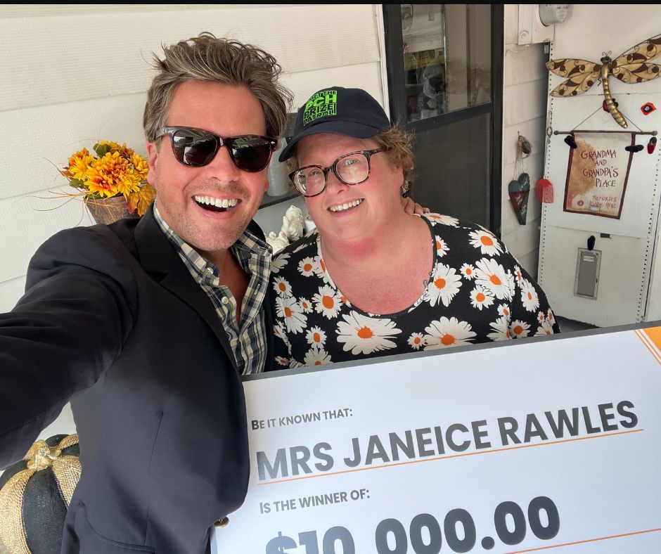 pchdotcom's tweet image. Congratulations to $10,000 winner Janeice R. or Edgerton, #Kansas 🎉🎈💃🎉💸. Enter now and you could be next to win big! zurl.co/hajZ1