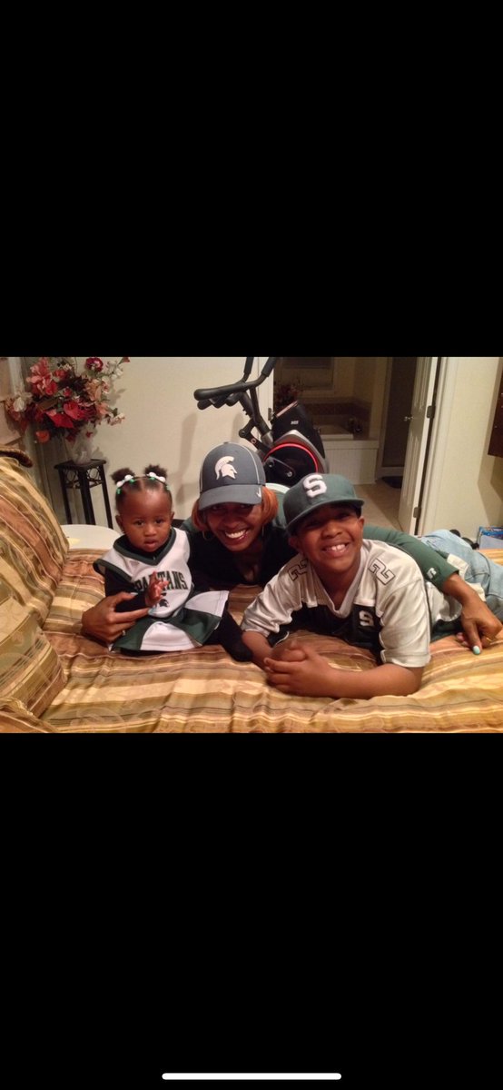 Thankful for my amazing grandma she’s the best grandmother I could ever ask for #ThankfulThursday <a href="/RVille_Football/">Roseville Football</a>