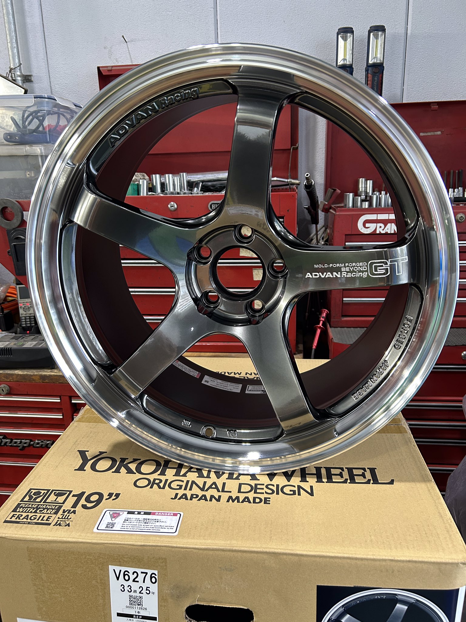 REALDRIVE ECLIPSE ADVAN SUPRA（未開封新品） タイヤガーデン新宿