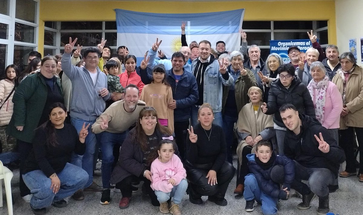 Encuentro de Principios y Valores Olavarría previo a las elecciones.

Este domingo y en octubre vamos a reventar las urnas con las boletas de Fuerza Patria y el Peronismo va a arrasar!!!

VIVA PERÓN CARAJO!!! ✌️🇦🇷