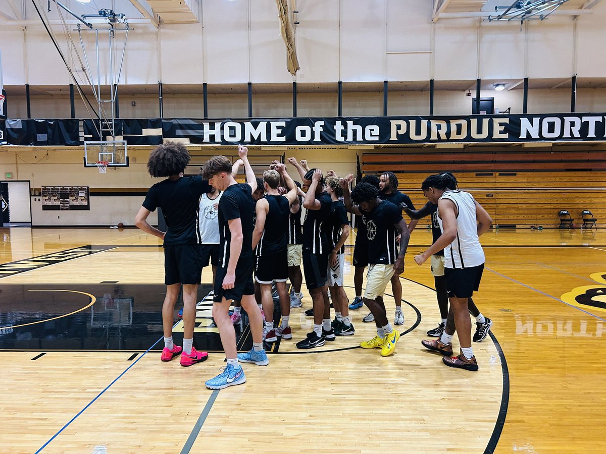 Keep Stacking Days. It’s Just Work ❕

#TakePride 🦁